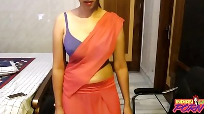 Indian amateur in saree showing her shaved virgin pussy