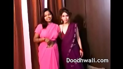 Indian college girls in sari lesbian mind blowing xxx porn