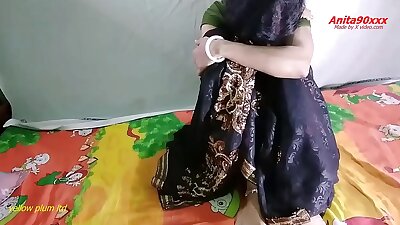 Indian bhabi fucking in hotel with Hindi audio