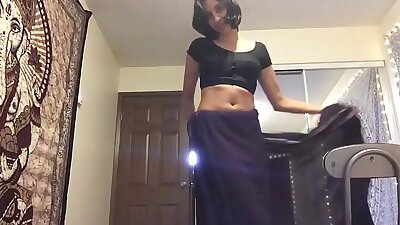 देसी गर्ल इंडियन प्रिंसेस खुद को गोरे लंड की पुजारन  बोल रही